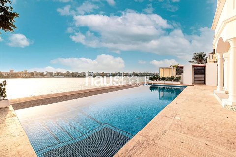 Снять в аренду виллу в Garden Homes, Пальма Джумейра, Дубай: 4 спальни, 687м², № 44772 - фото 24