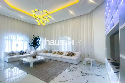 Снять в аренду виллу в Garden Homes, Пальма Джумейра, Дубай: 4 спальни, 687м², № 44772 - фото 14