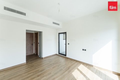 Townhouse in Dubai 5 bedrooms, 183.6 sq.m. № 137458