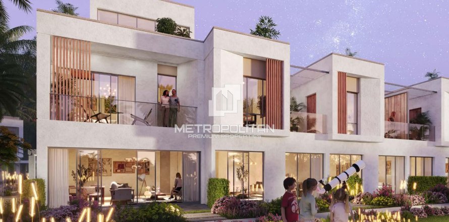 Villa in Dubai Investment Park, Dubai 5 bedrooms, 318 sq.m. № 73512