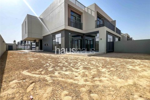 Villa in The Pulse, Dubai South (Dubai World Central), Dubai 4 bedrooms, 306 sq.m. № 45159 - photo 3