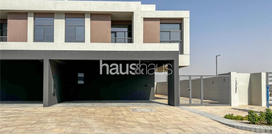 Villa in The Pulse, Dubai South (Dubai World Central), Dubai 4 bedrooms, 306 sq.m. № 45159