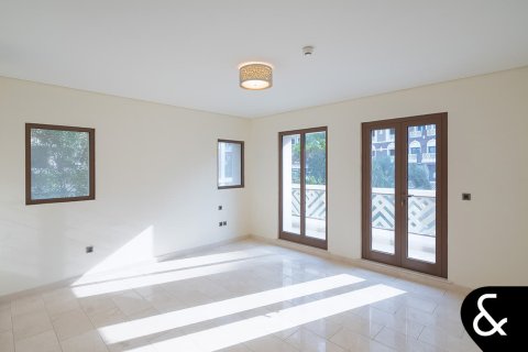 Villa in Kingdom of Sheba, Palm Jumeirah, Dubai 5 bedrooms, 1292 sq.m. № 75716 - photo 6