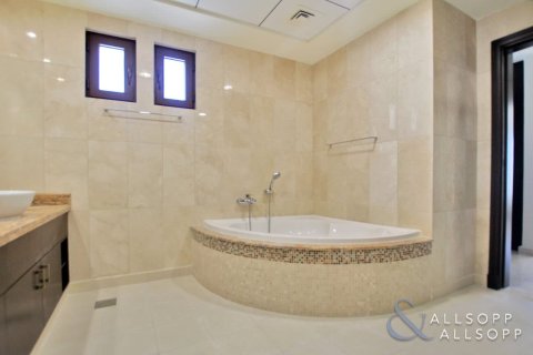 Villa in Kingdom of Sheba, Palm Jumeirah, Dubai 5 bedrooms, 1292 sq.m. № 75716 - photo 22