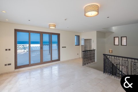 Villa in Kingdom of Sheba, Palm Jumeirah, Dubai 5 bedrooms, 1292 sq.m. № 75716 - photo 7