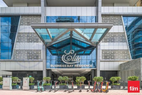 Apartment in Business Bay, Dubai 4 bedrooms, 201.8 sq.m. № 100167
