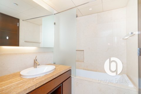 Apartment in Downtown Dubai (Downtown Burj Dubai), Dubai 3 bedrooms, 247 sq.m. № 137727 - photo 22