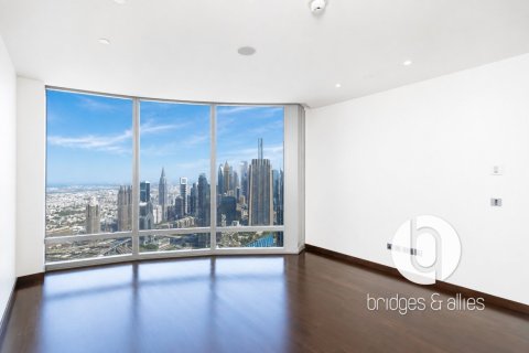 Apartment in Downtown Dubai (Downtown Burj Dubai), Dubai 3 bedrooms, 247 sq.m. № 137727 - photo 23