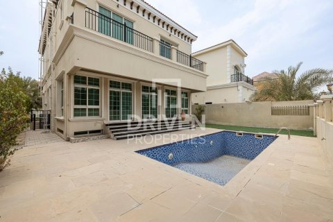 Villa à The Villa, Dubai, 5 chambres, 561.04 m², № 136996 - photo 4