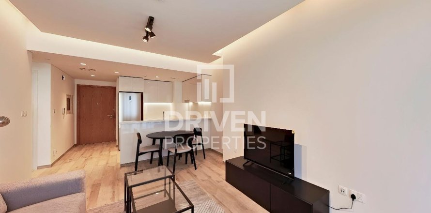 Квартира в Бизнес-Бэе, Дубай, 1 спальня, 72.56м², № 129891