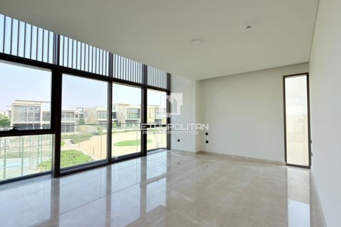 Снять в аренду виллу в Golf Place, Дубай Хилс Эстейт, Дубай: 5 спален, 800м², № 73037 - фото 20
