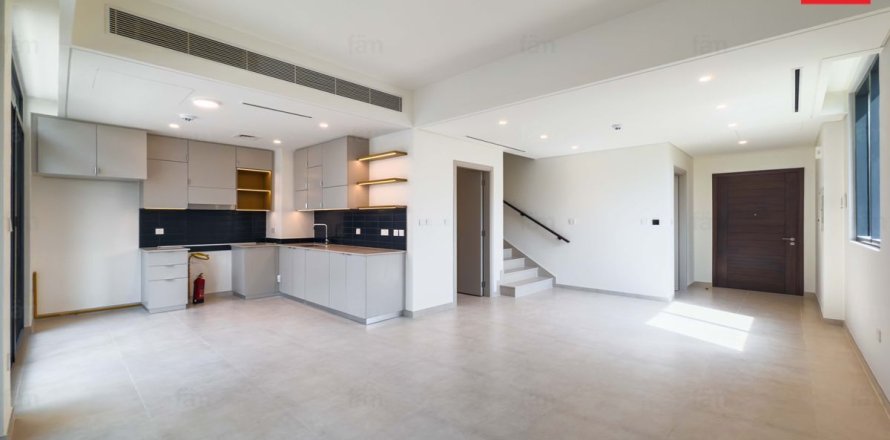 Townhouse in Dubai 3 bedrooms, 120.3 sq.m. № 83717