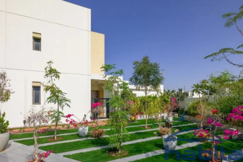 Townhouse in Naseem Townhouses, Al Aweer, Dubai 4 bedrooms, 227 sq.m. № 3606 - photo 5