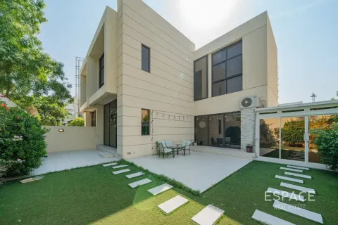 Adosado en DAMAC Hills (Akoya by DAMAC), Dubai, 4 dormitorios, 297 m², № 71110