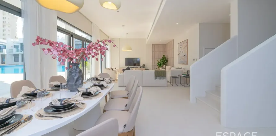 Townhouse in Palma Residences, Palm Jumeirah, Dubai 4 bedrooms, 303 sq.m. № 71111