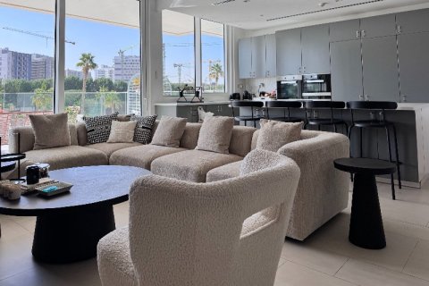 Квартира в Дубае, 2 спальни, 404.01м², № 93048