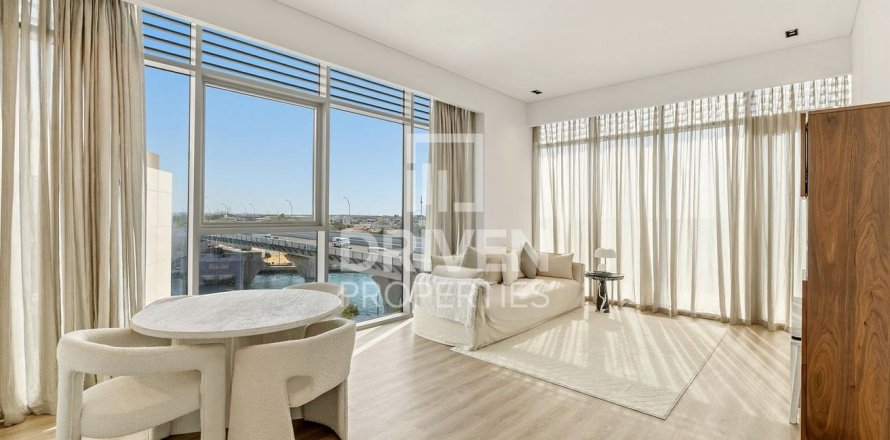 Appartement à Al Wasl, Dubai, 1 chambre, 87.42 m², № 142656