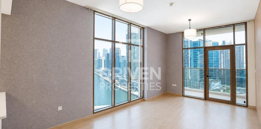 Квартира в Бизнес-Бэе, Дубай, 2 спальни, 114.08м², № 129813