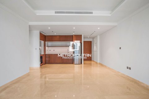 Apartment in EMAAR Beachfront, Dubai Harbour, Dubai 1 bedroom, 79 sq.m. № 72776