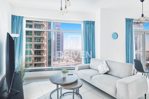 Apartamento en The Lofts, Downtown Dubai (Downtown Burj Dubai), Dubai, 1 dormitorio, 82.13 m², № 136804 - foto 3