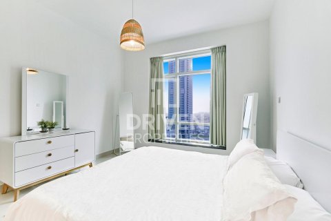Apartamento en The Lofts, Downtown Dubai (Downtown Burj Dubai), Dubai, 1 dormitorio, 82.13 m², № 136804 - foto 7