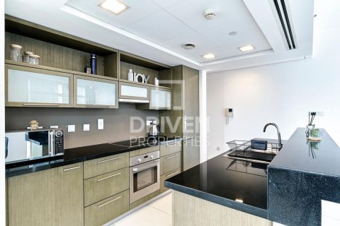 Apartamento en The Lofts, Downtown Dubai (Downtown Burj Dubai), Dubai, 1 dormitorio, 82.13 m², № 136804 - foto 10