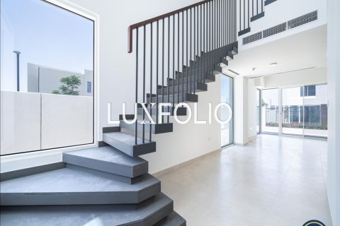 Adosado en The Valley, Dubai, 4 dormitorios, 203 m², № 45892 - foto 3