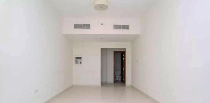Apartamento en Al Jaddaf, Dubai, 2 dormitorios, 126 m², № 30118
