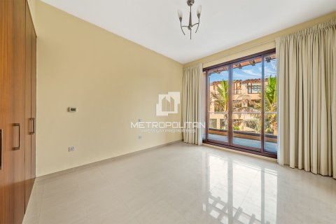 Adosado en Jumeirah Islands, Dubai, 4 dormitorios, 337 m², № 73251 - foto 11