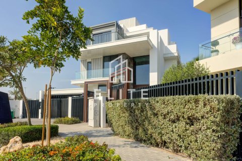 Villa en DAMAC Hills (Akoya by DAMAC), Dubai, 7 dormitorios, 1021 m², № 134998