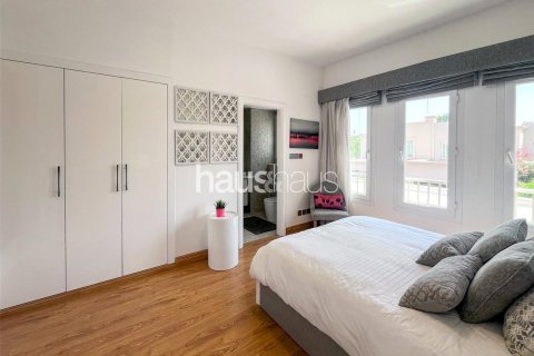 Villa à The Springs, Dubai, 2 chambres, 158 m², № 44733 - photo 3