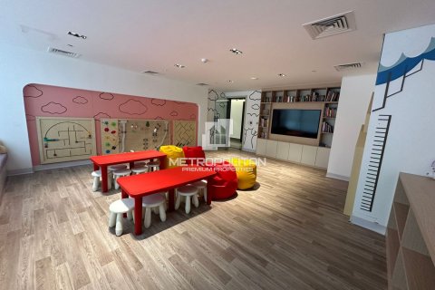 Apartment in Business Bay, Dubai 2 bedrooms, 135 sq.m. № 73398 - photo 14
