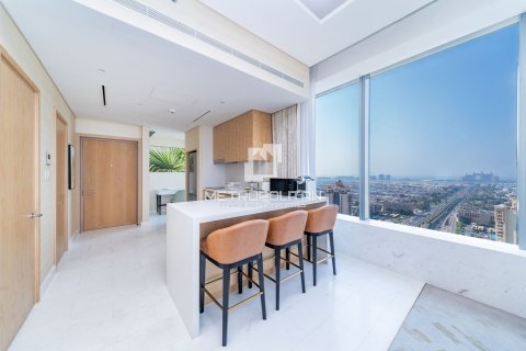 Купить квартиру в The Palm Tower, Пальма Джумейра, Дубай: 1 спальня, 103м², № 73380 - фото 2