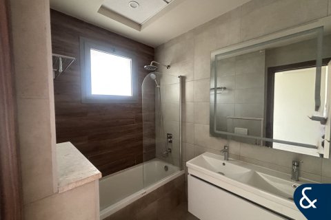 Townhouse in Al Furjan, Dubai 4 bedrooms, 170 sq.m. № 91428 - photo 6