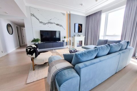 Apartment in Jumeirah Beach Residence, Dubai 2 bedrooms, 158 sq.m. № 8857