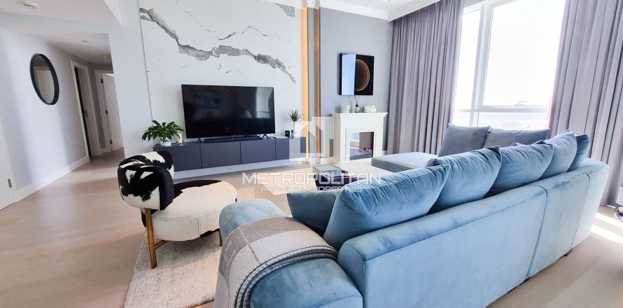 Apartment in Jumeirah Beach Residence, Dubai 2 bedrooms, 158 sq.m. № 8857