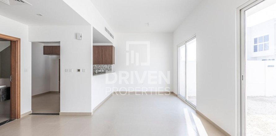 Townhouse in Arabella Townhouses, Mudon, Dubai 3 bedrooms, 159.42 sq.m. № 138665