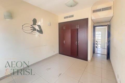 Villa en Victory Heights, Dubai Sports City, Dubai, 3 dormitorios, 270 m², № 60781 - foto 3