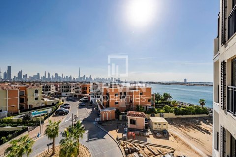 Apartment in La Mer, Jumeirah, Dubai 2 bedrooms, 115.94 sq.m. № 141008 - photo 18