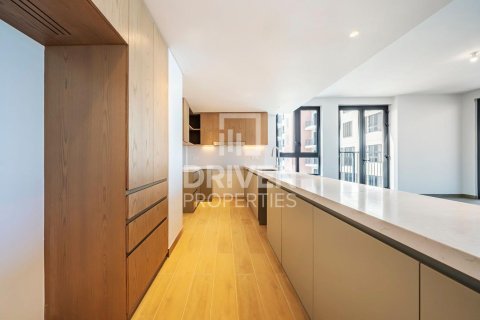 Apartment in La Mer, Jumeirah, Dubai 3 bedrooms, 196.4 sq.m. № 141006 - photo 12