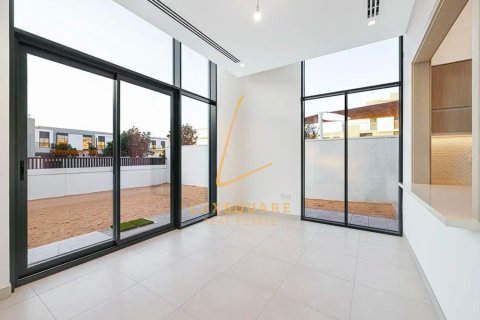 Villa in Al Furjan, Dubai 3 bedrooms, 238 sq.m. № 112346