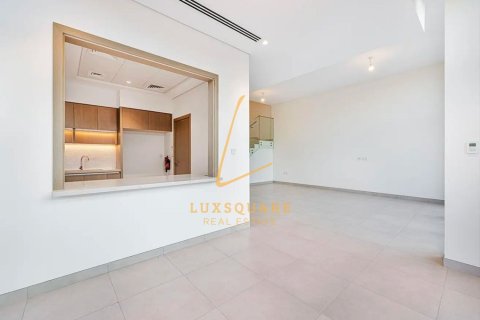 Villa in Al Furjan, Dubai 3 bedrooms, 238 sq.m. № 112346 - photo 30