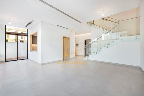 Villa in Al Furjan, Dubai 3 bedrooms, 238 sq.m. № 112346 - photo 2