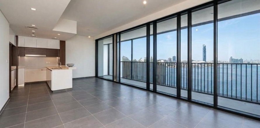 Apartment in Dubai 3 bedrooms, 152.5 sq.m. № 112355