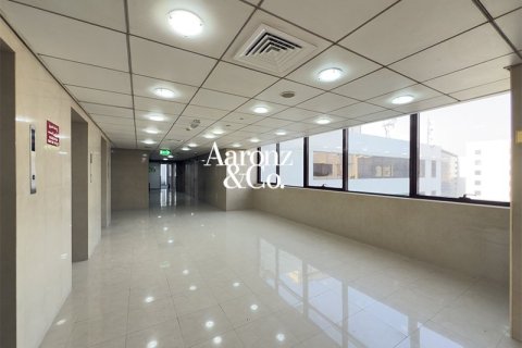 Office in Dubai Investment Park, Dubai 4015 sq.m. № 112327 - photo 12