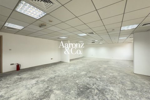 Office in Dubai Investment Park, Dubai 4015 sq.m. № 112327 - photo 4