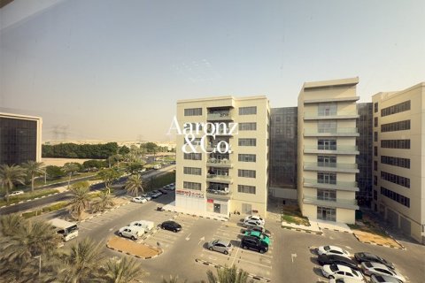 Office in Dubai Investment Park, Dubai 4015 sq.m. № 112327 - photo 18