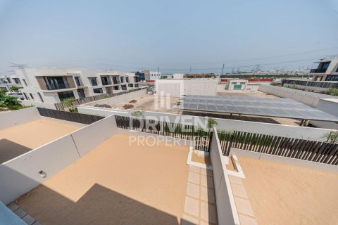 Снять в аренду таунхаус в Джабаль-Али, Дубай: 4 спальни, 252.05м², № 137086 - фото 19