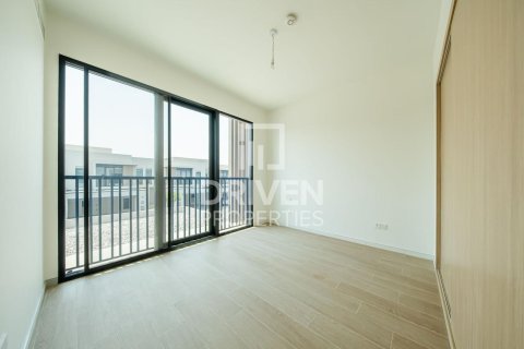 Снять в аренду таунхаус в Джабаль-Али, Дубай: 4 спальни, 252.05м², № 137086 - фото 7