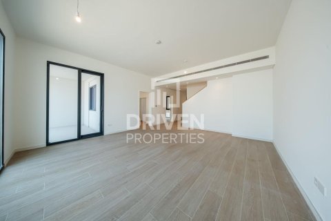Снять в аренду таунхаус в Джабаль-Али, Дубай: 4 спальни, 252.05м², № 137086 - фото 5